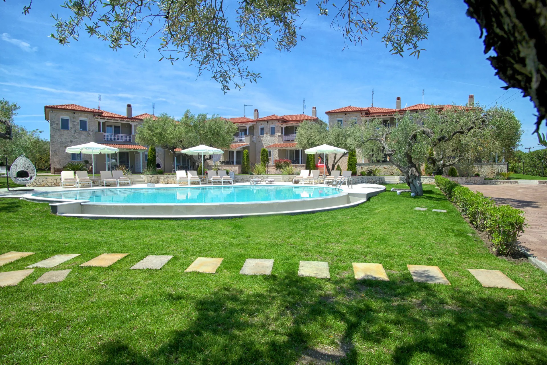 Kassandra VIllas-Basta.jpg