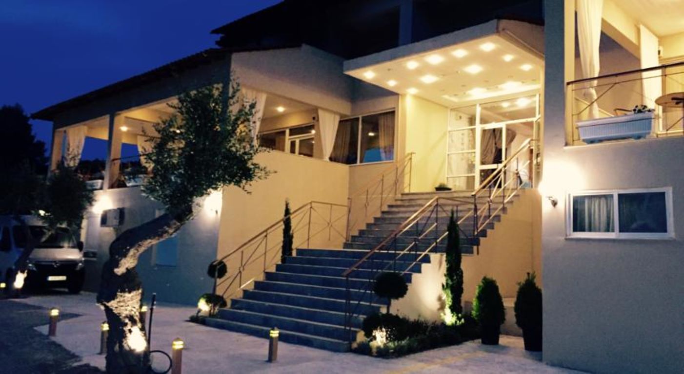Thea Hotel-Nocni izgled.jpg