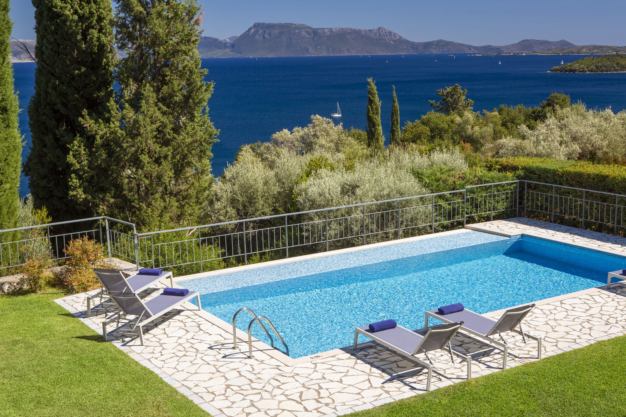 Ionian Luxury Villas-Vila Levanda bazen.jpg