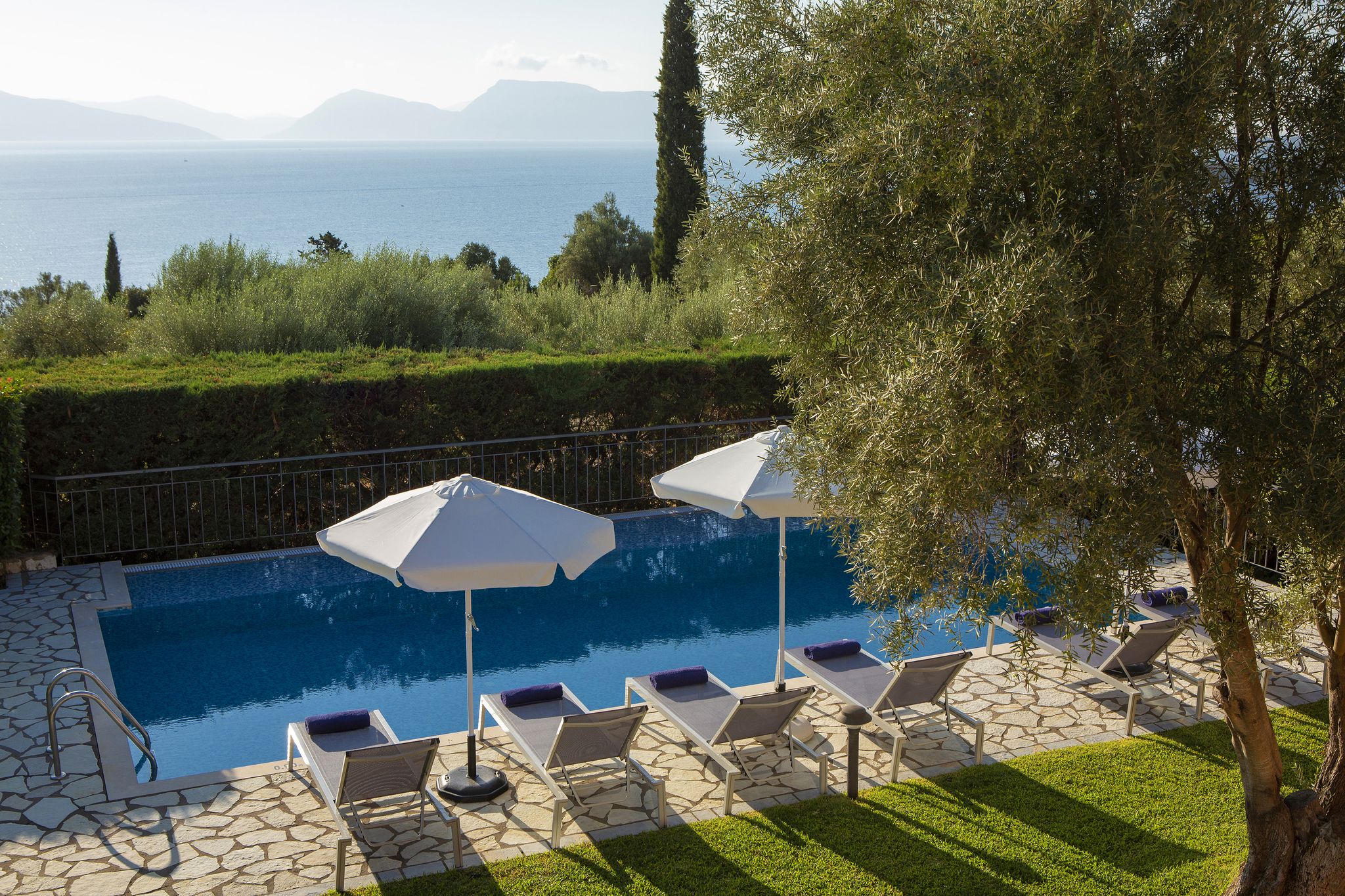 Ionian Luxury Villas-Vila Olivia bazen.jpg