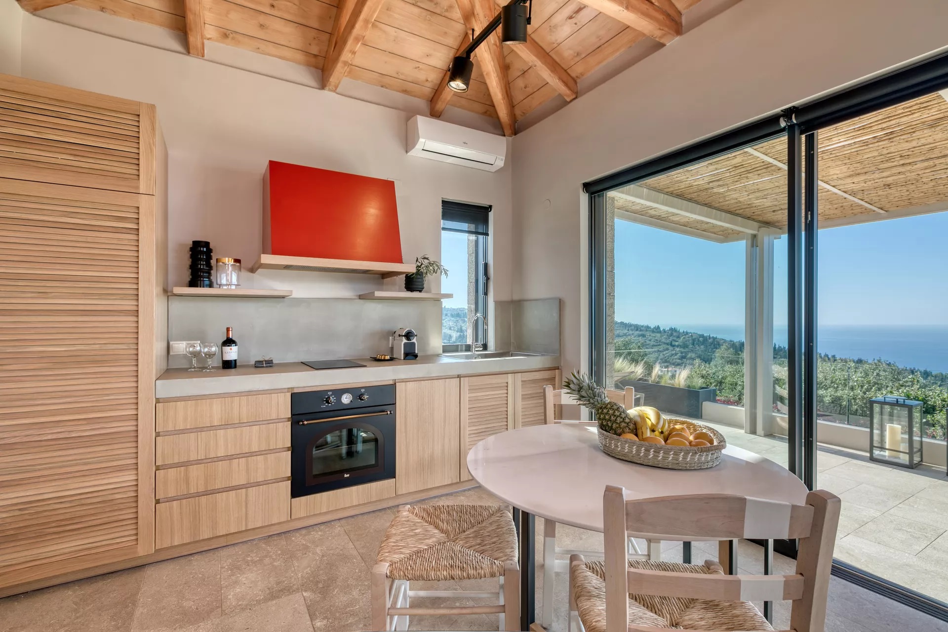 Art Blue Villas-Grand suite kuhinja.jpg