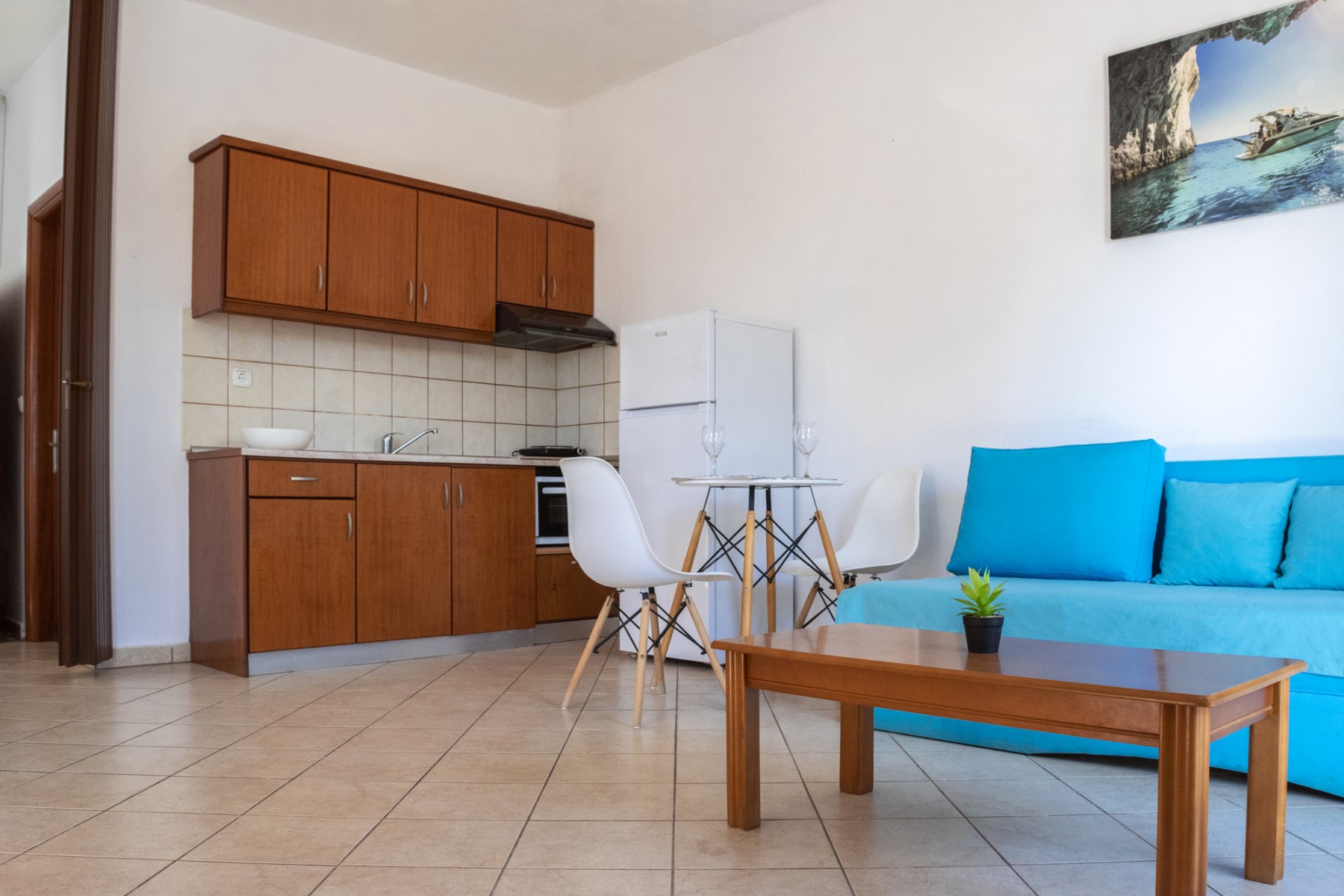 Hotel Kapahi Magic kuhinja apartmana.jpg