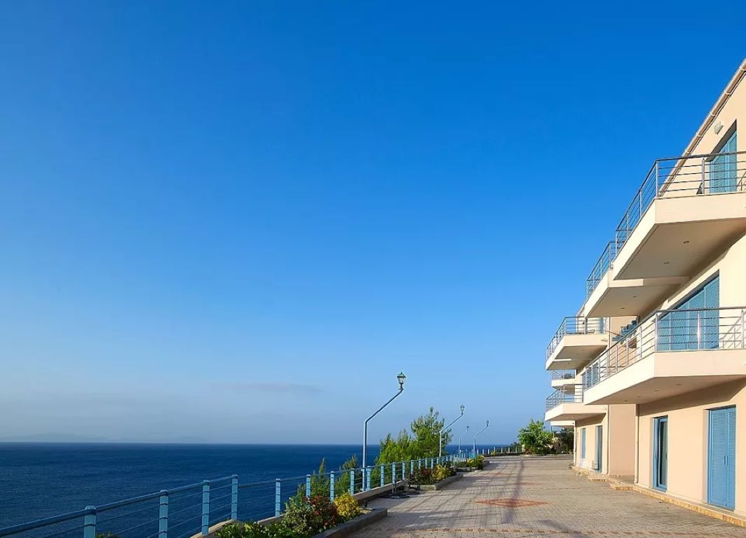 Xenia Residences & Suites-Hotel spolja.jpg
