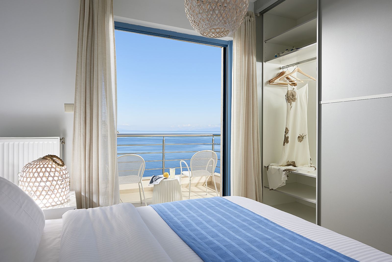 Xenia Residences & Suites-Porodican suite spavaca soba.jpg