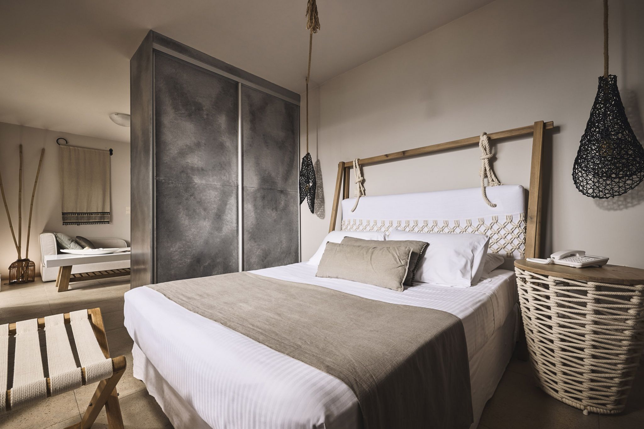 Xenia Residences & Suites-Suite spavaca soba.jpg