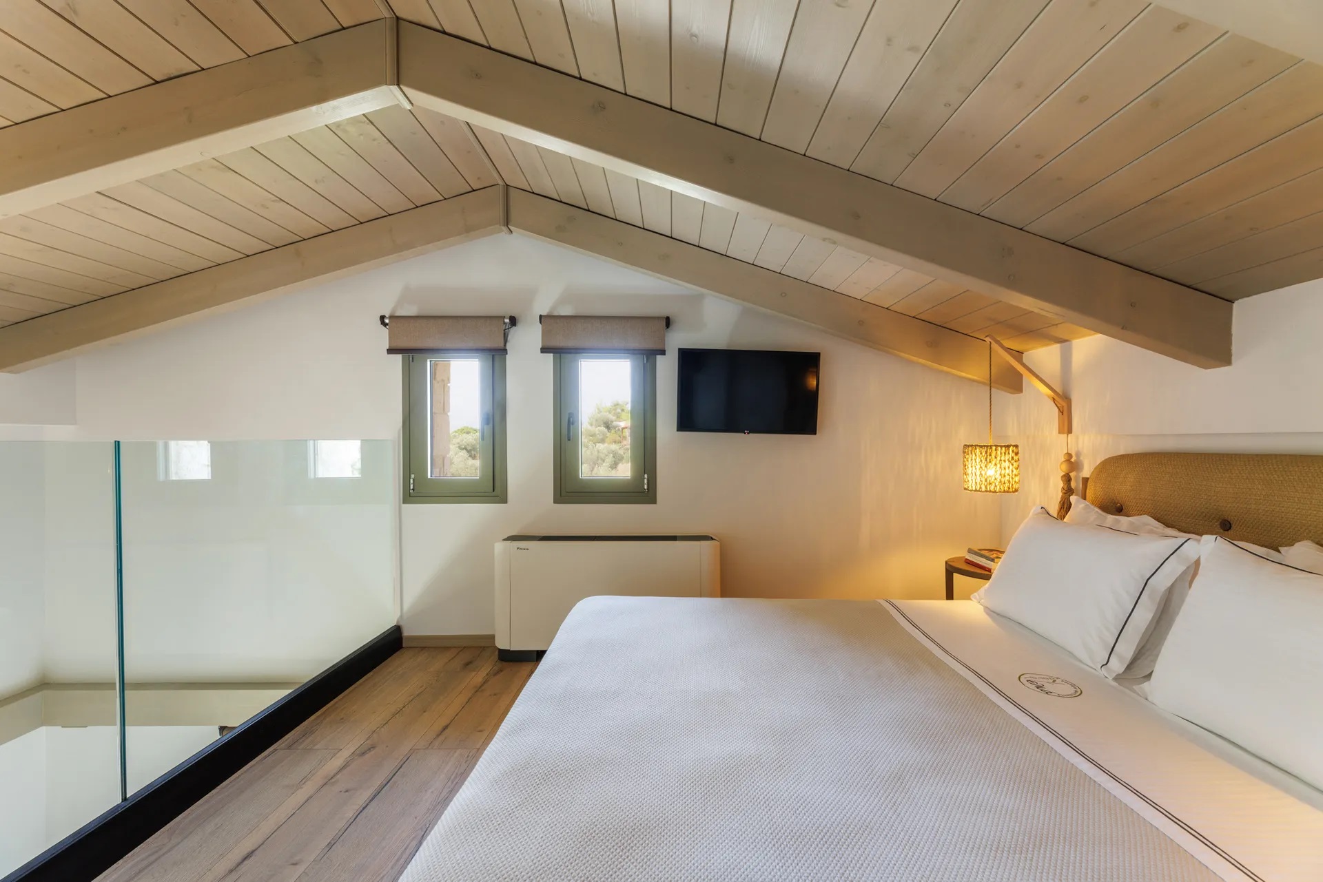 Kastri Elia Suites-Executive suite spavaca soba.jpg