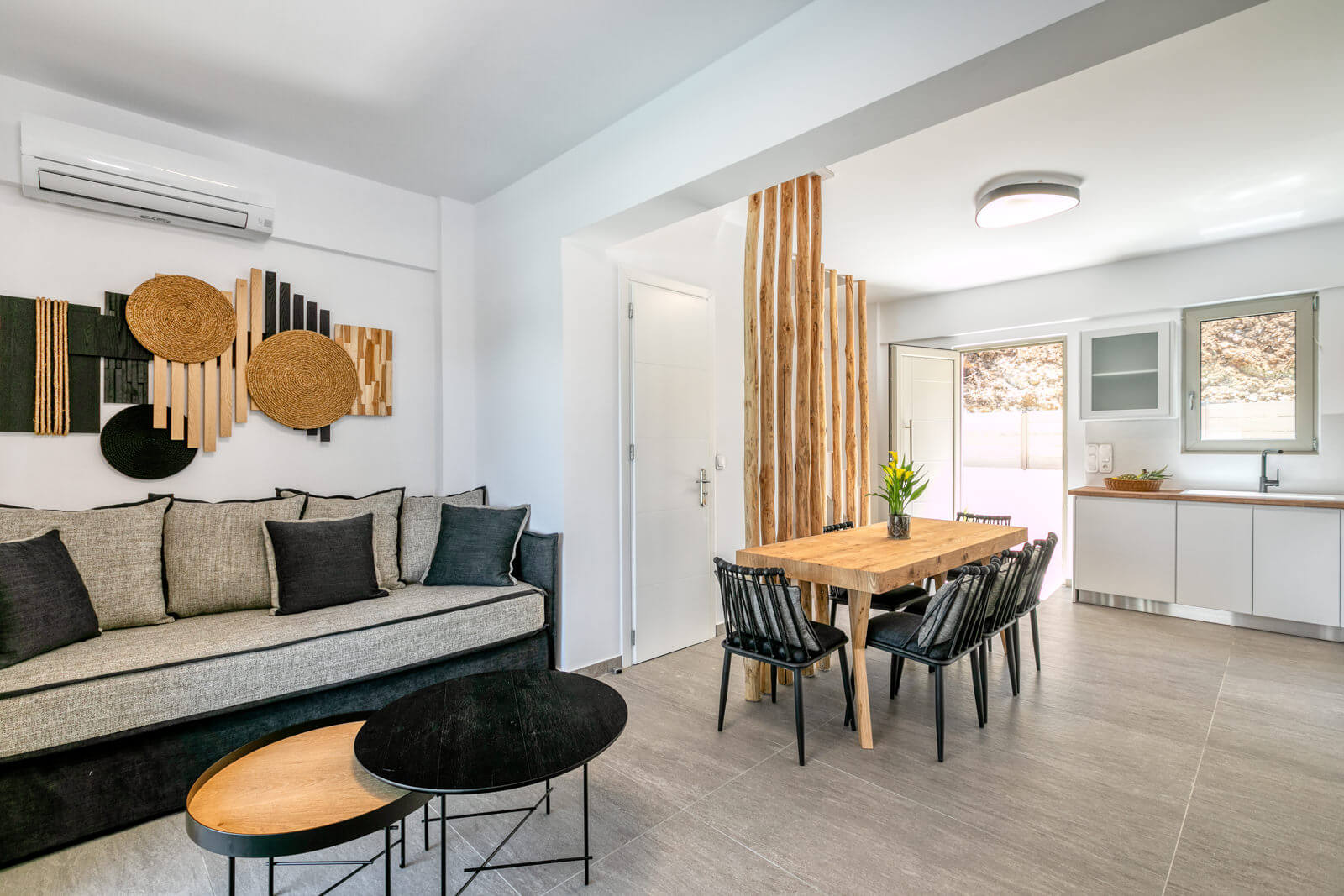White Rock VIllas-Elegance vila dnevna soba.jpg