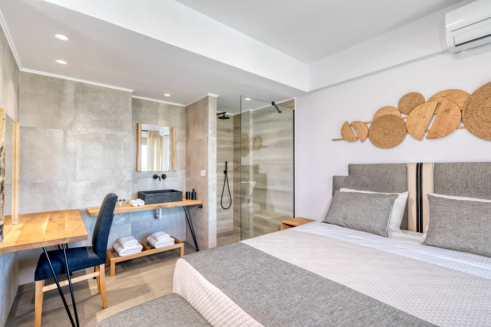 White Rock VIllas-Rosses vila spavaca soba.jpg
