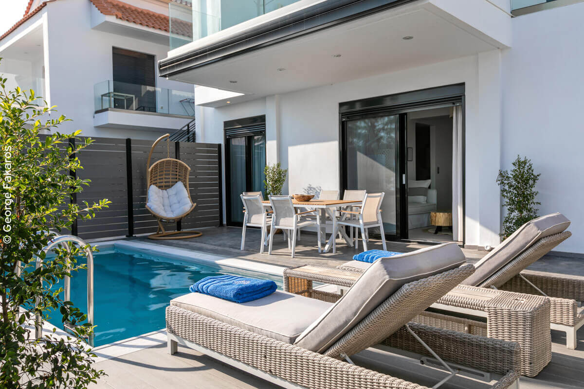 White Rock Villas-Elegant apartment.jpg