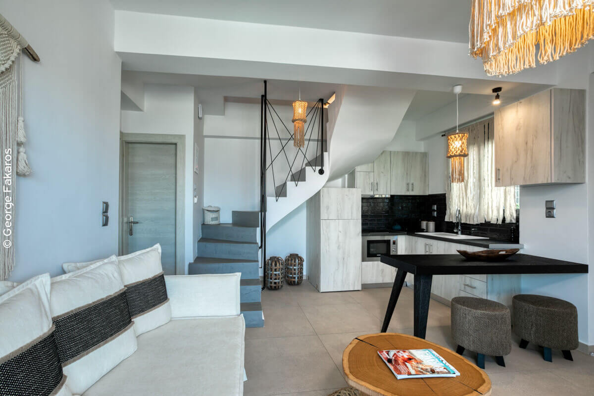 White Rock Villas-Prestige vila dnevna soba.jpg