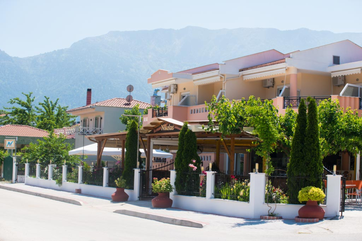 Hotel Nikolas studio izgled od spolja.jpg