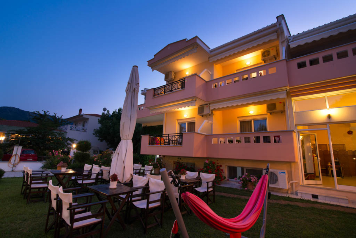 Hotel Nikolas studio spoljni izgled.jpg
