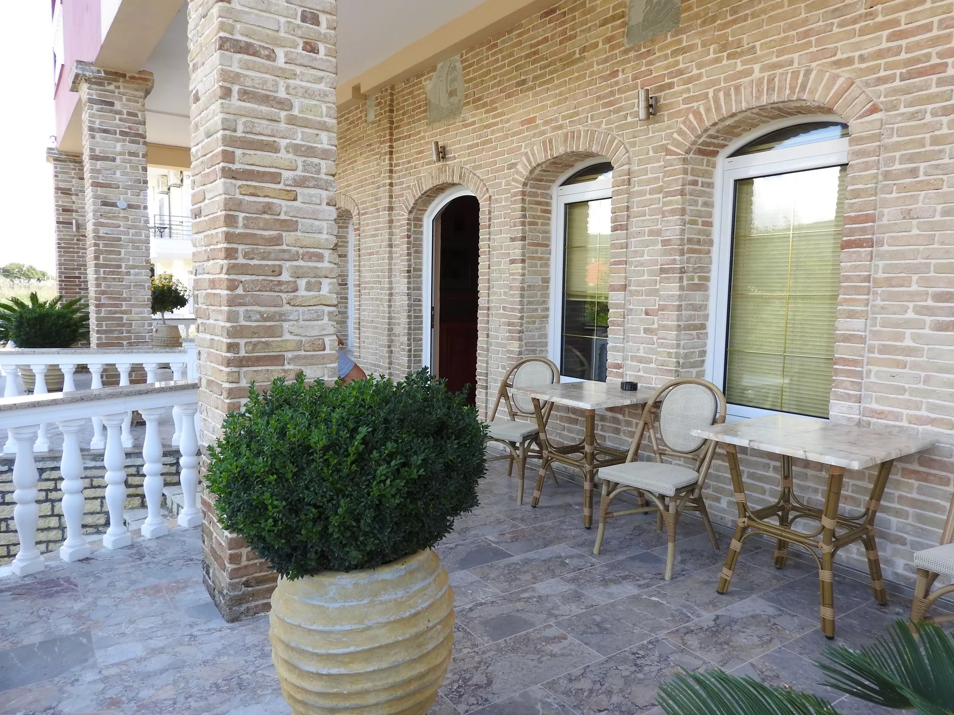 VIlla Andreas-Terasa.jpg