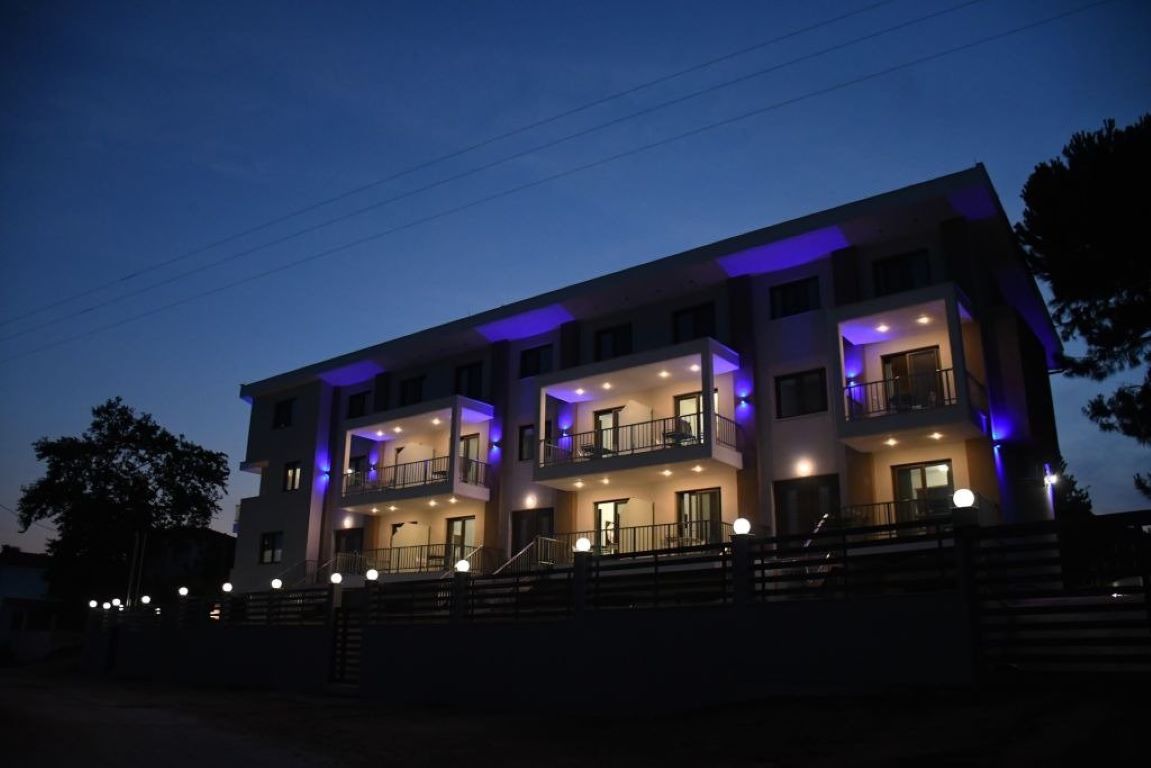Theano Luxury Suites-Nocni izgled.jpg