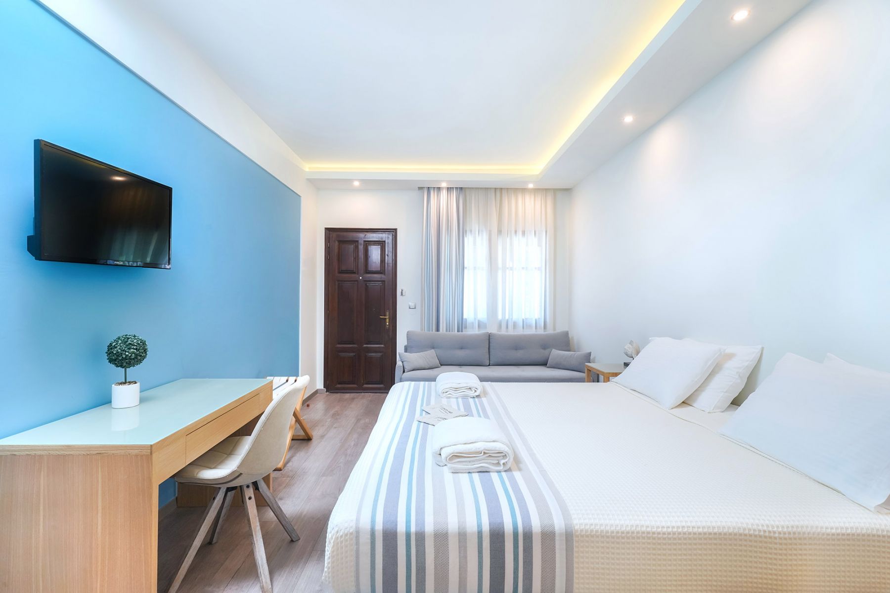 Hotel Kamelia & Semili izgled deluks sobe.jpg