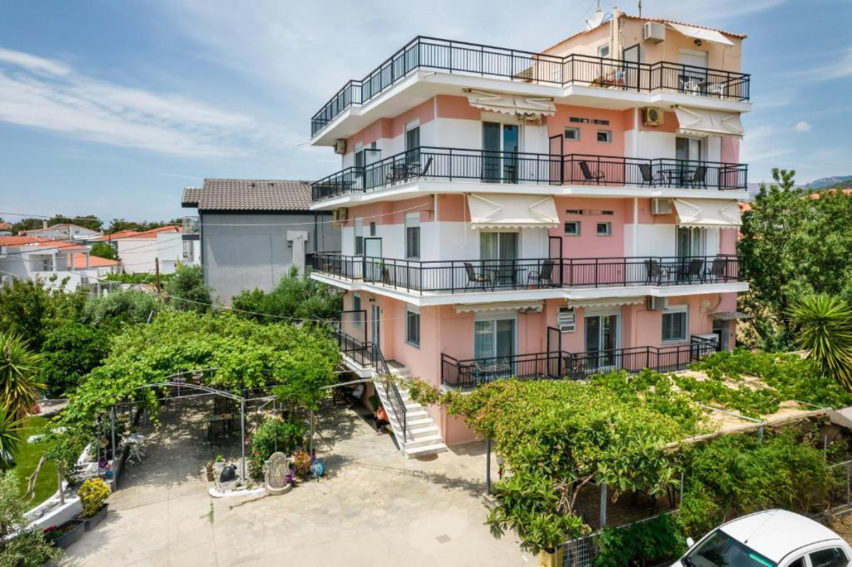 Ianos apartments spoljni izgled.jpg
