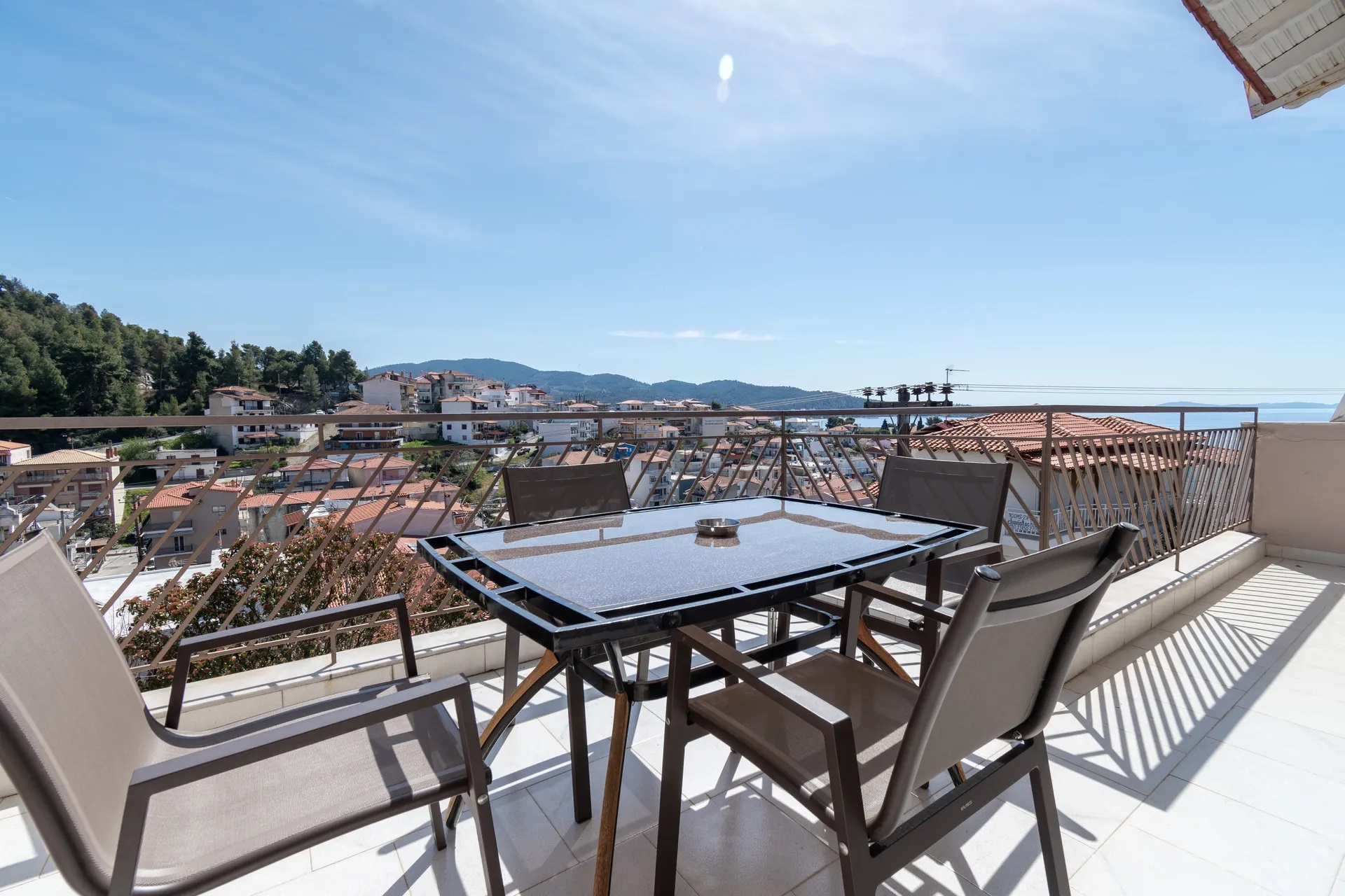 Naias Apartments-Tearsa.jpg