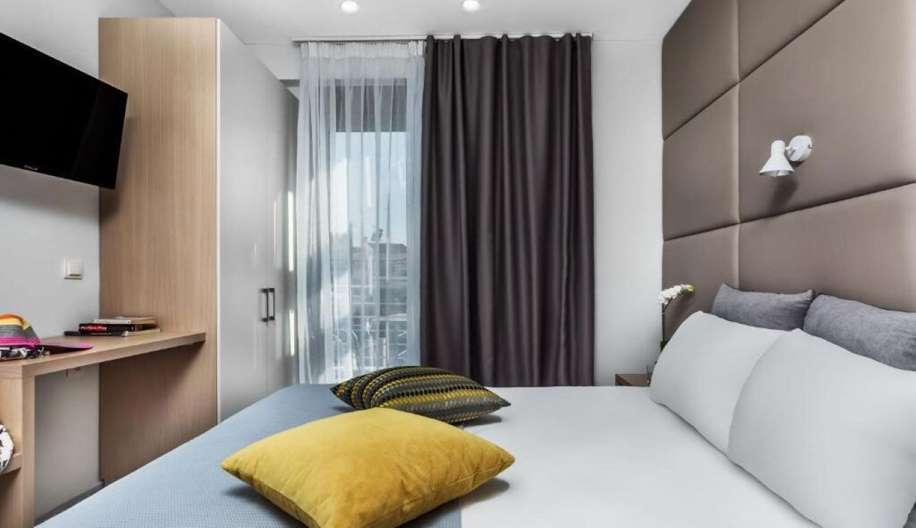 Nymphes Deluxe Accomodation-Deluxe porodicni suite spavaca soba.jpg