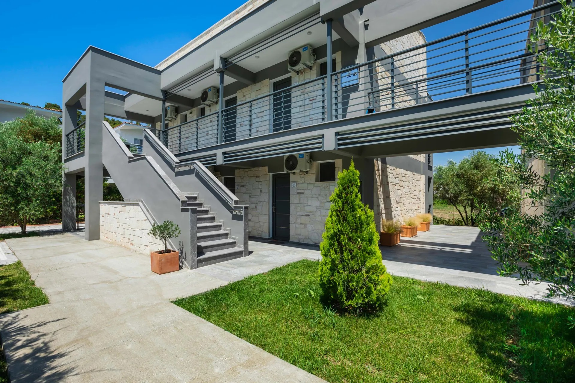 New Story Luxury Suites-Zgrada hotela.jpg