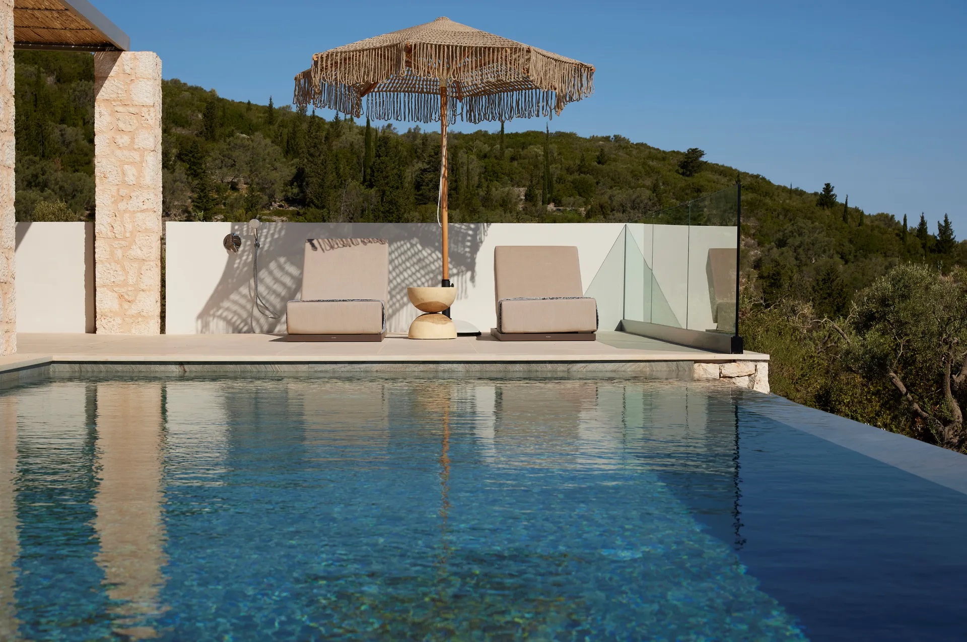 Epiphany Villas-Premium dvosobna vila bazen.jpg