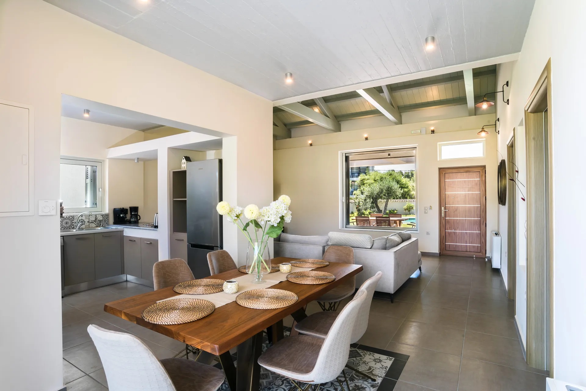 Three Stars Luxury VIllas-Erotas vila kuhinja.jpg