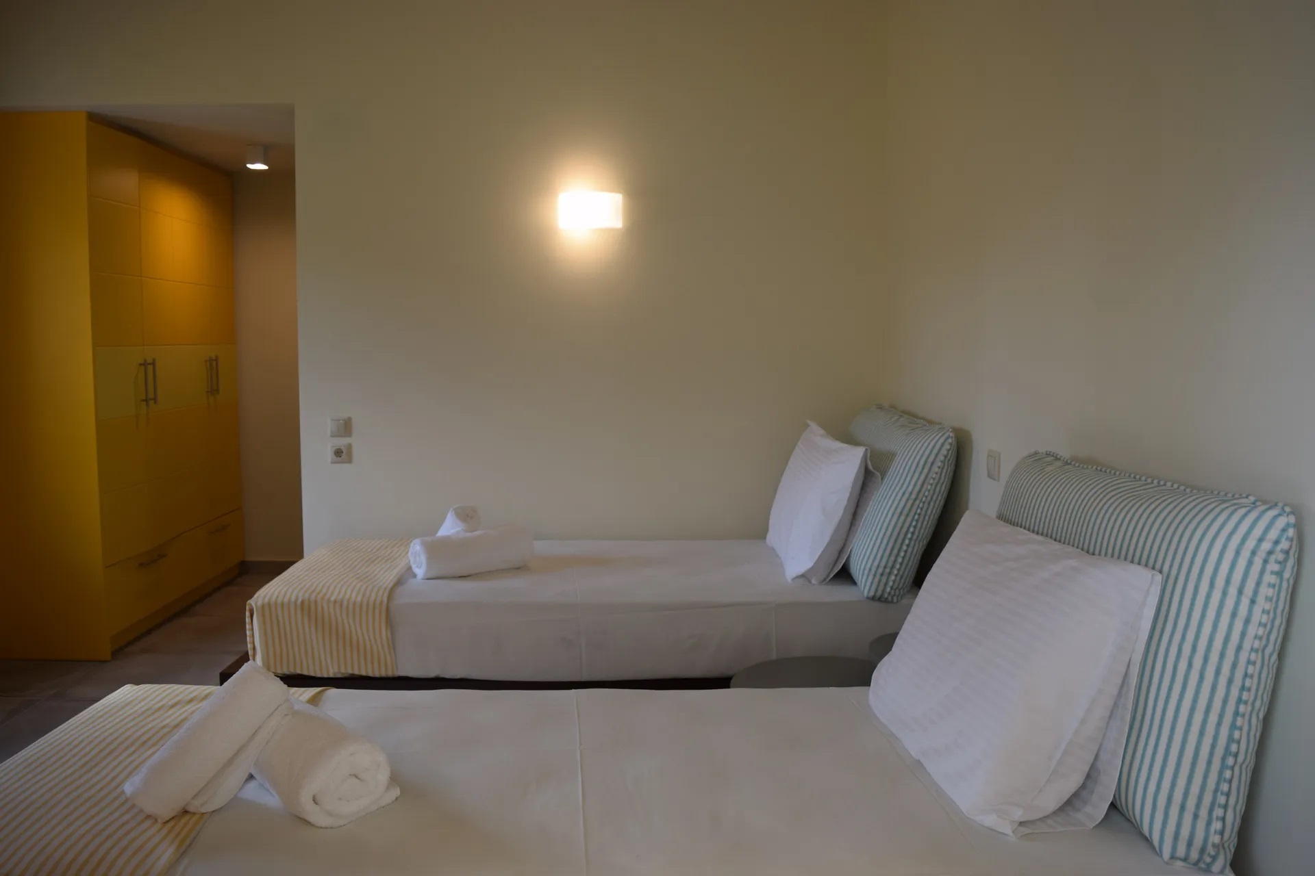Three Stars Luxury VIllas-Helios vila druga spavaca soba.jpg