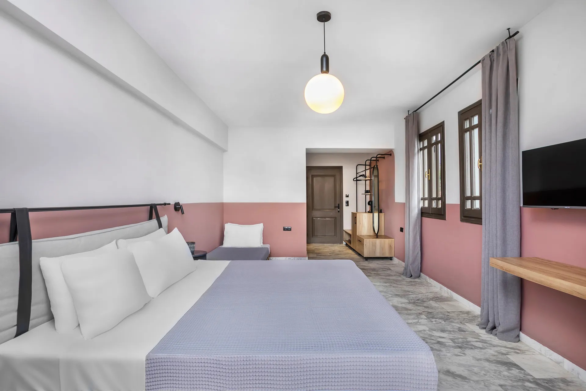 Agreste Luxury Apartments-Deluxe king soba.jpg