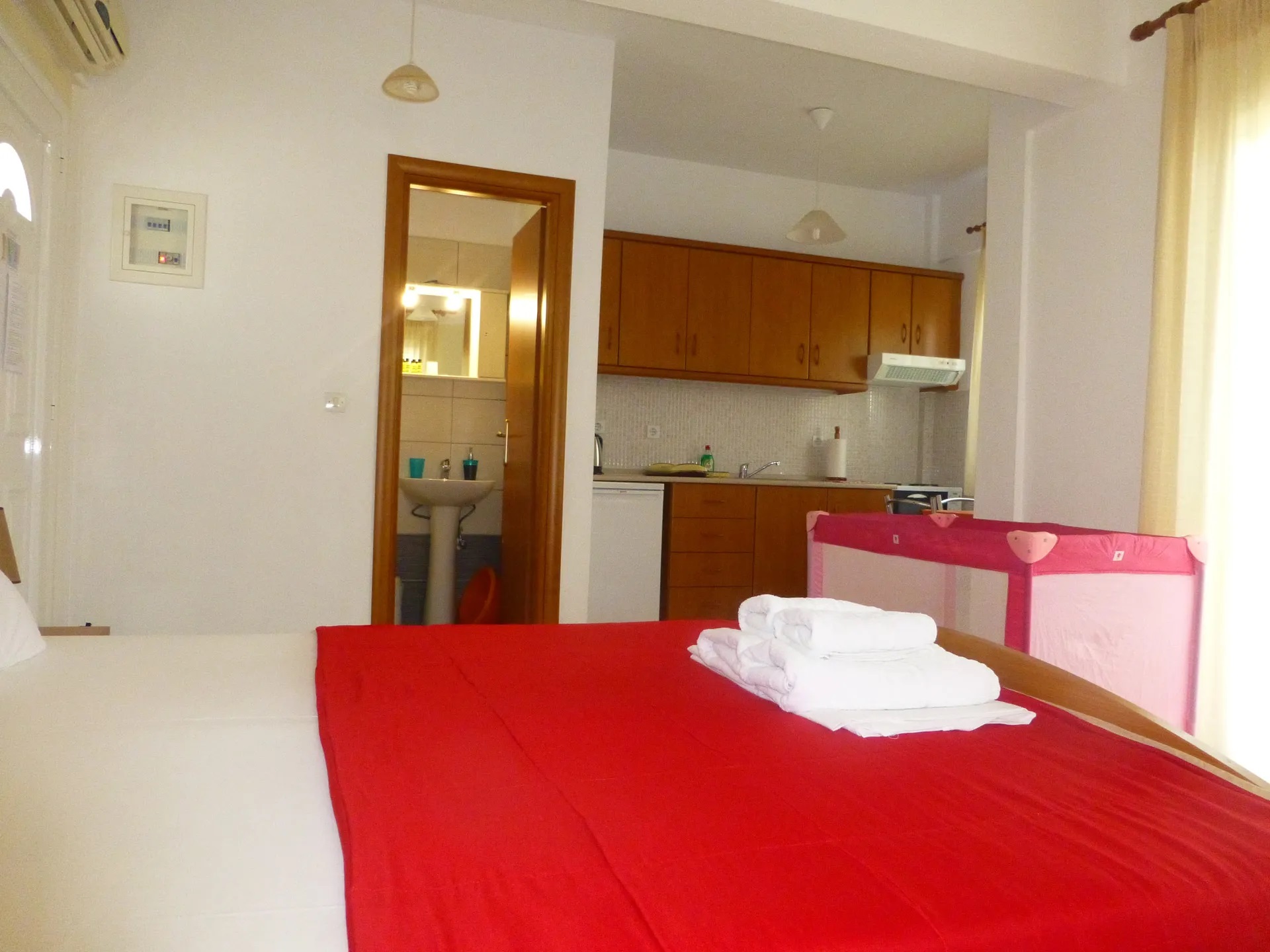 Pavloudis Apartments-Standardan studio.jpg