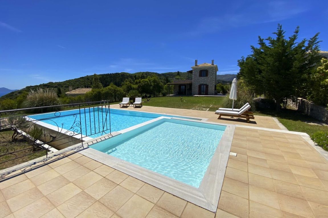 Anemones Villas-Vila Nisa.jpg