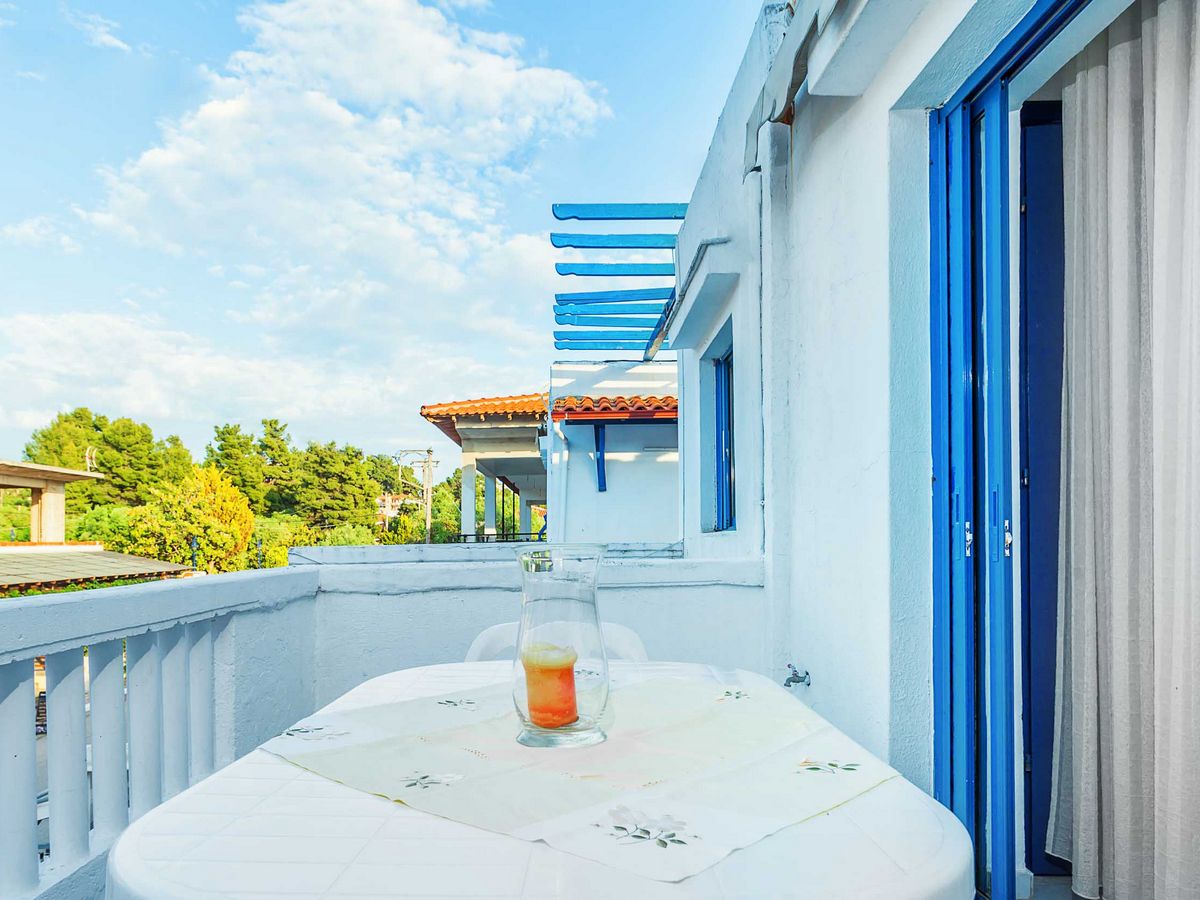 Xenios Loutra Village Arsinoi studios balkon.jpg