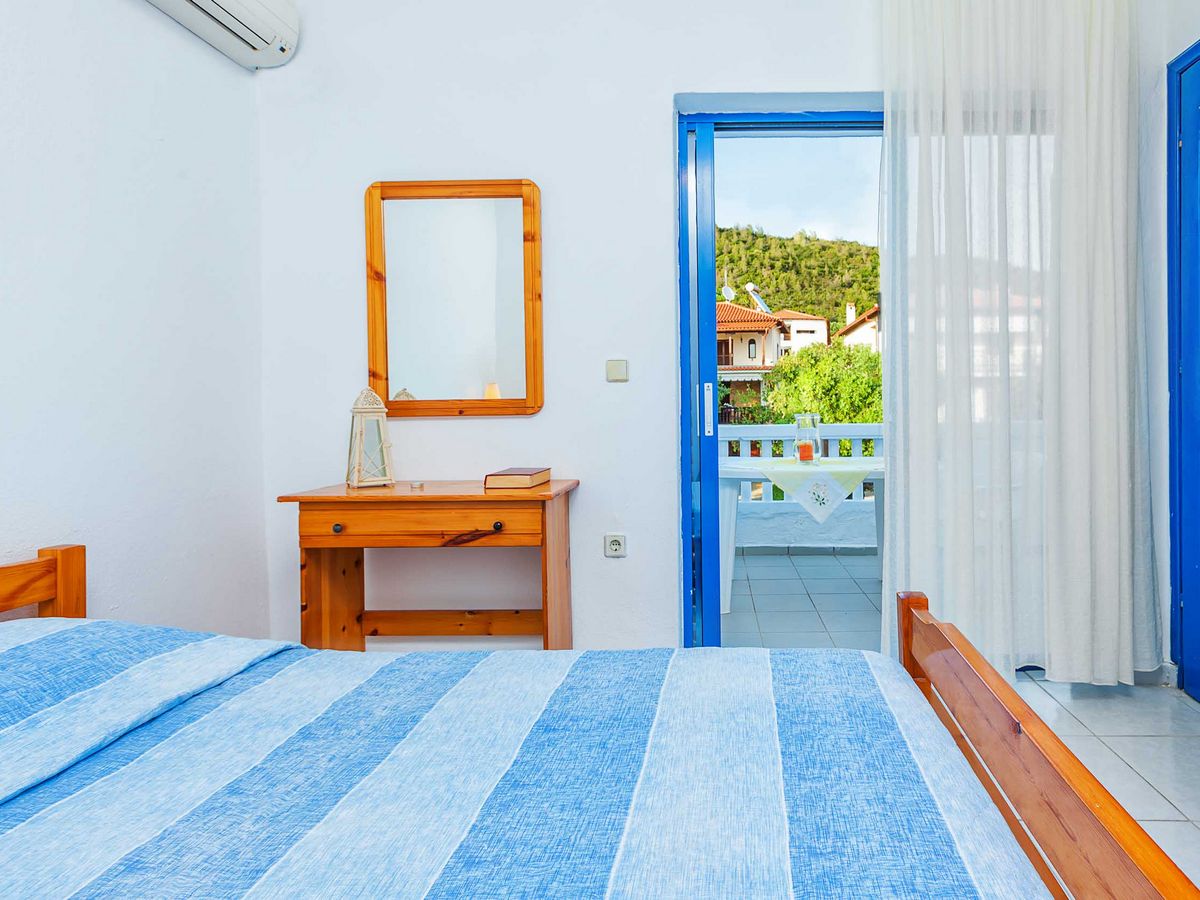 Xenios Loutra Village Arsinoi studios izgled dvokrevetnog studia.jpg