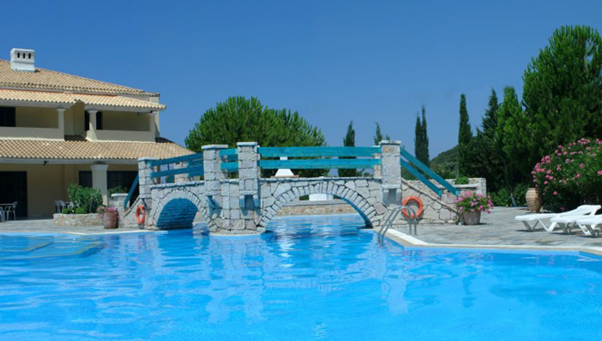 Hotel Karavostasi pool.jpg