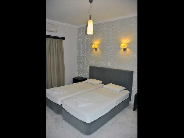 Hotel Karavostasi room 3.jpg