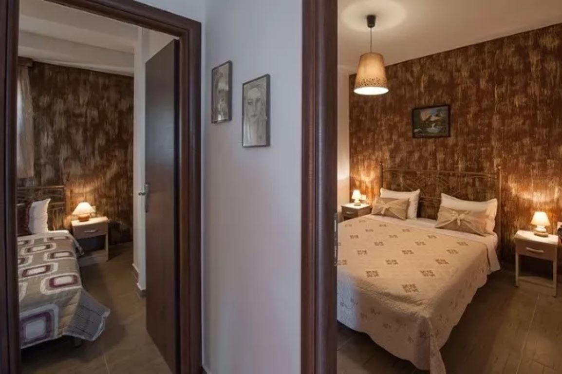 Aroma Studios & Apartments-Dvosoban apartman drugi sprat sobe.jpg