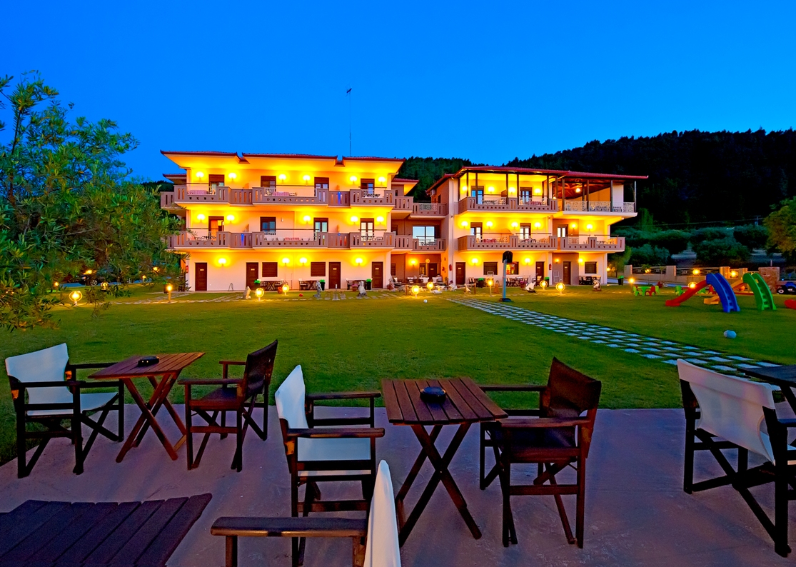 Aroma Studios & Apartments-Nocni izgled.jpg