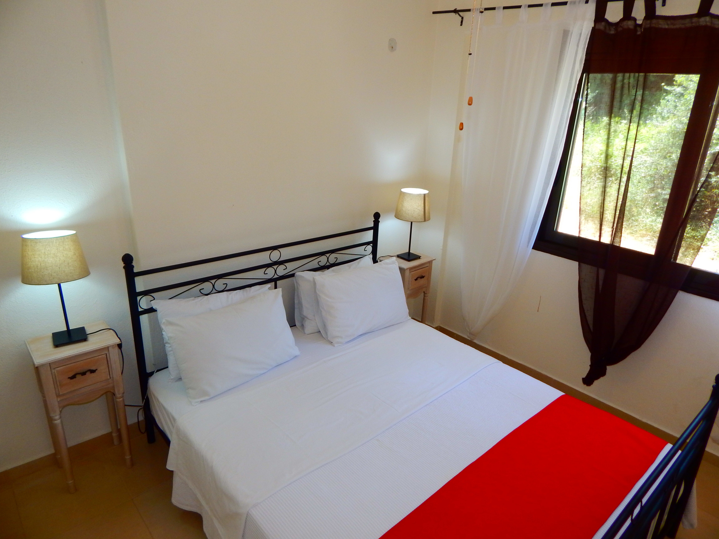 Kripis Studio Paliouri-Apartman prvi sprat spavaca soba.jpg