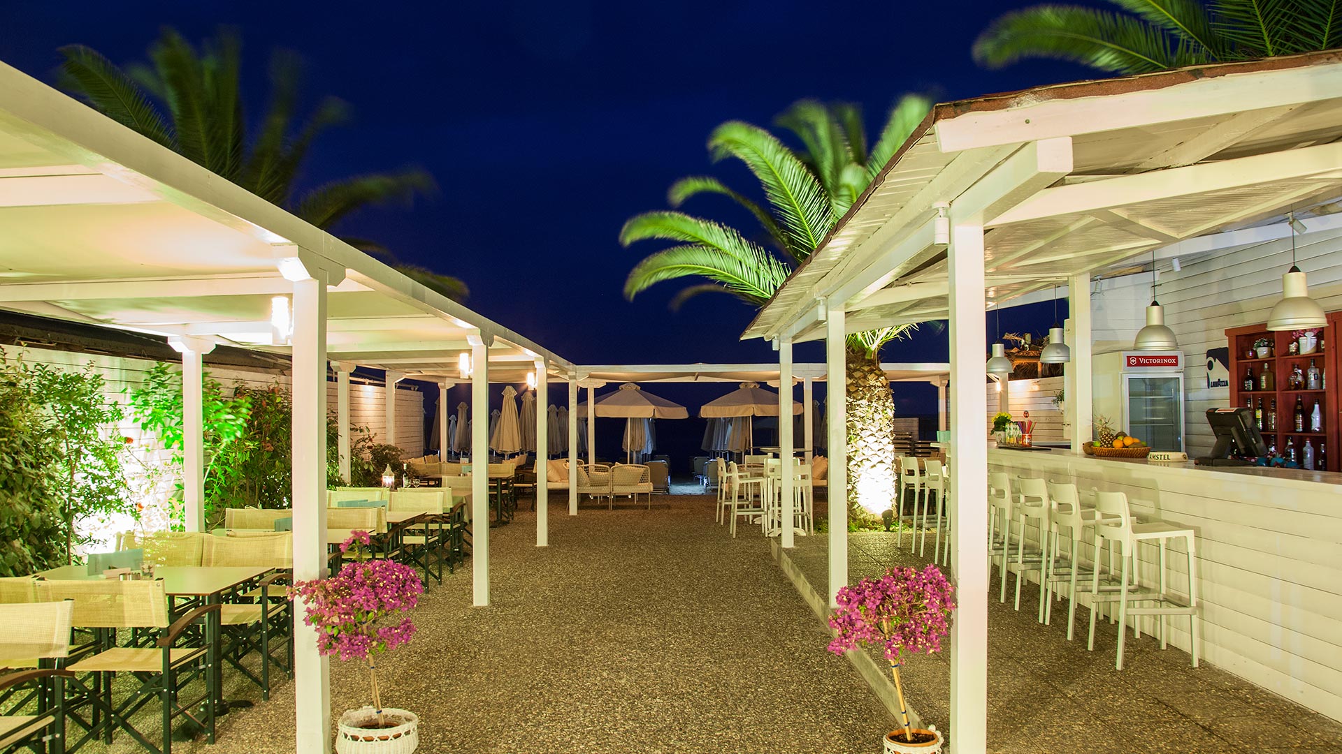 Marialena Hotel-Bar na plazi.jpg
