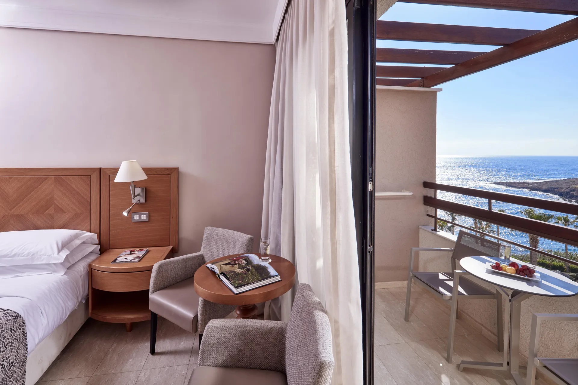 Atlantica Golden Beach-Standardna delimican pogled more.jpg