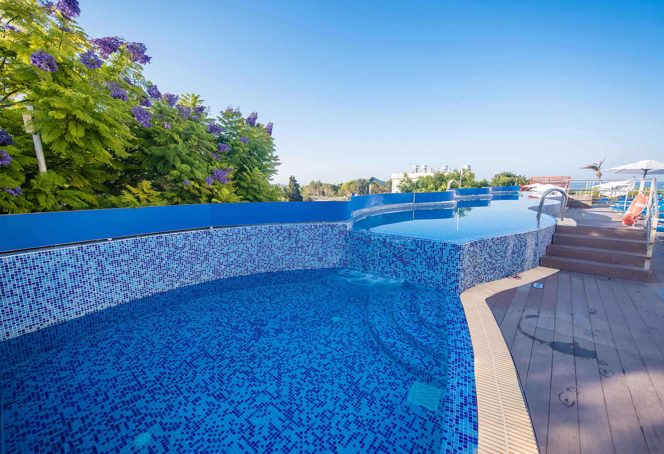 Avlida Hotel-Kompleks bazena.jpg