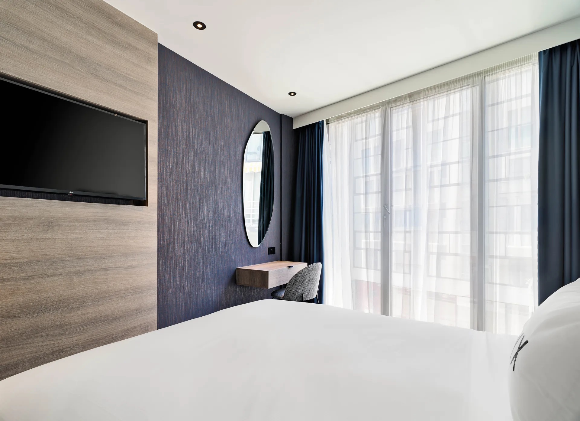 NYX Hotel Limassol by Leonardo-Standardna soba.jpg