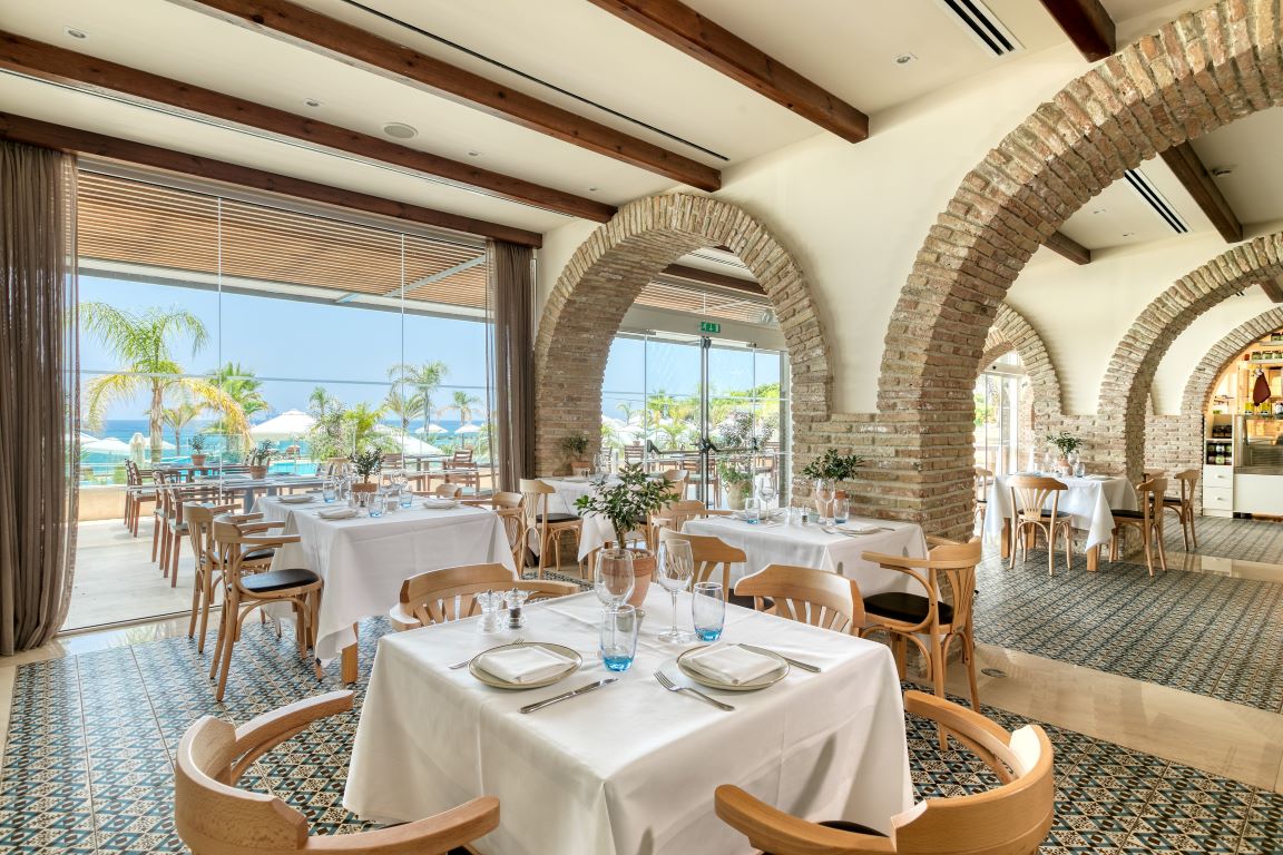Royal Apollonia Limassol-Grcki restoran.jpg