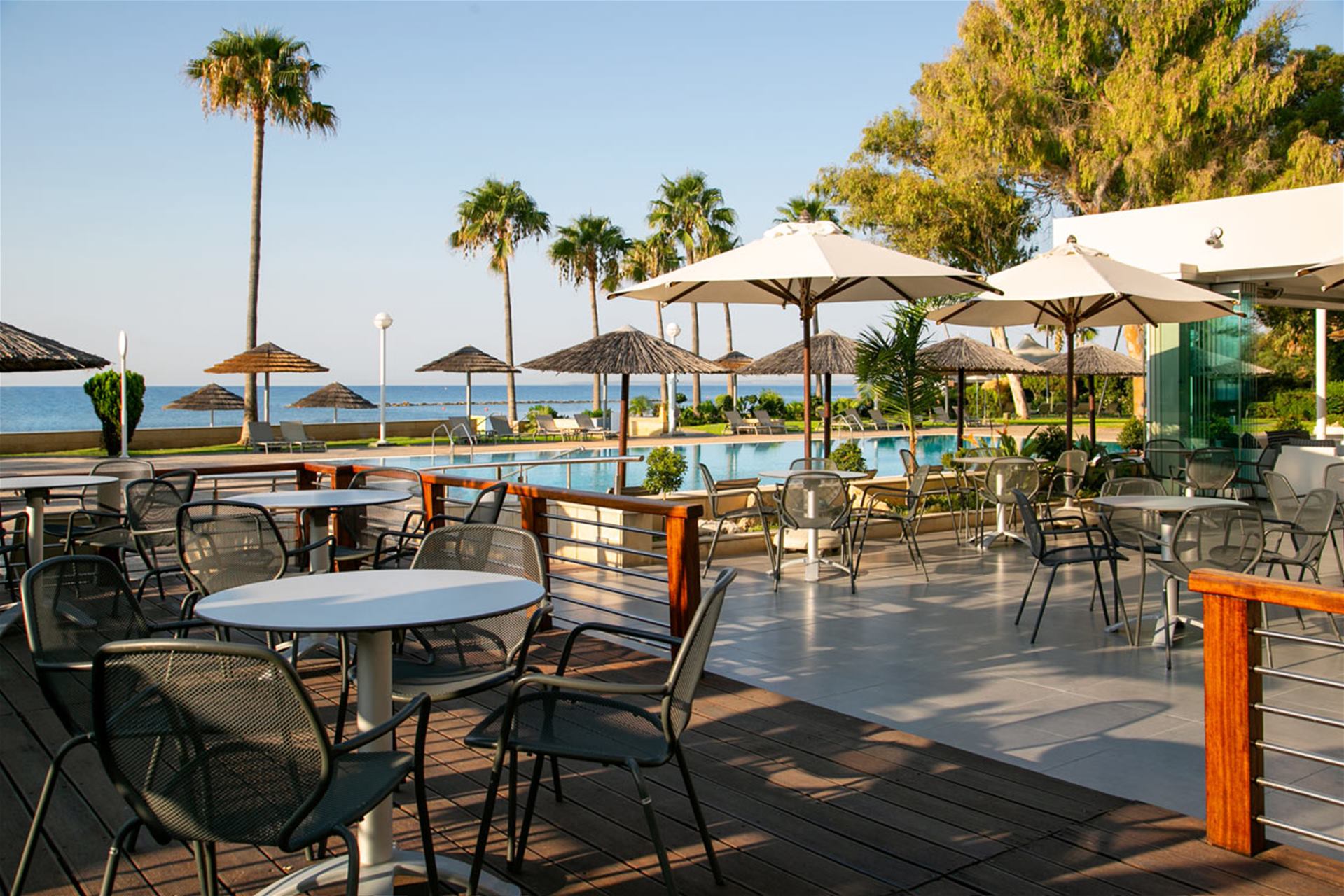 Atlanitca Miramare Beach-Bar pored bazena.jpg