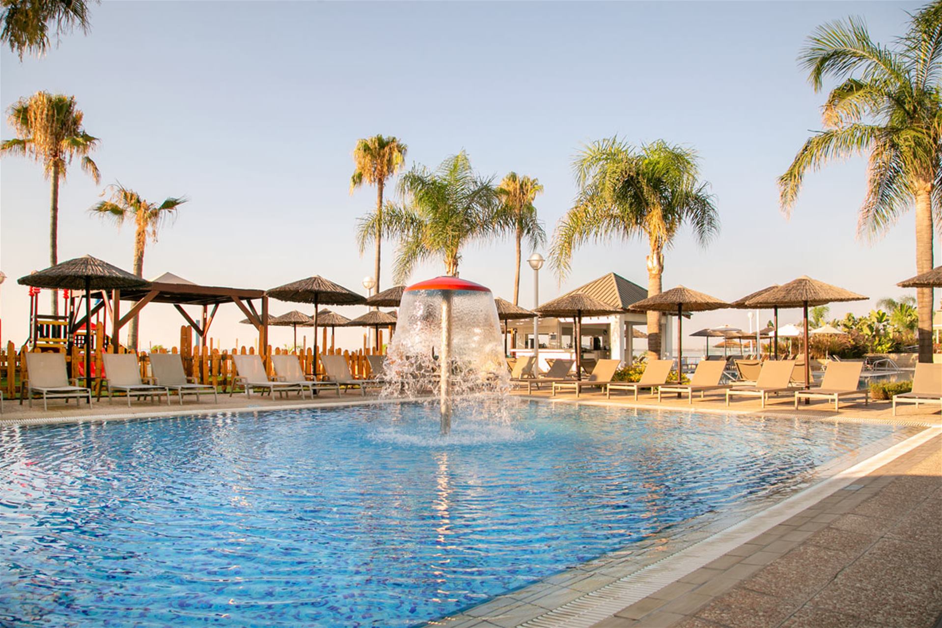 Atlantica Miramare Beach-Bazen na otvorenom.jpg