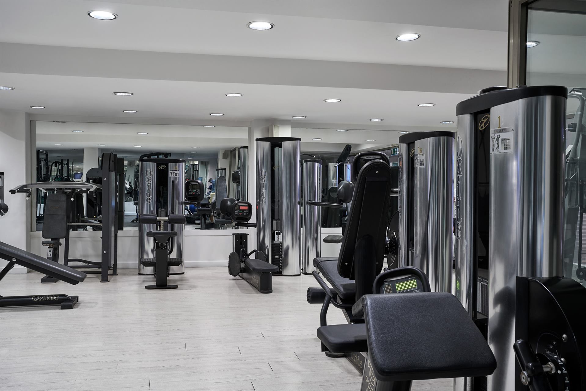 Atlantica Oasis Hotel-Fitnes sala.jpg