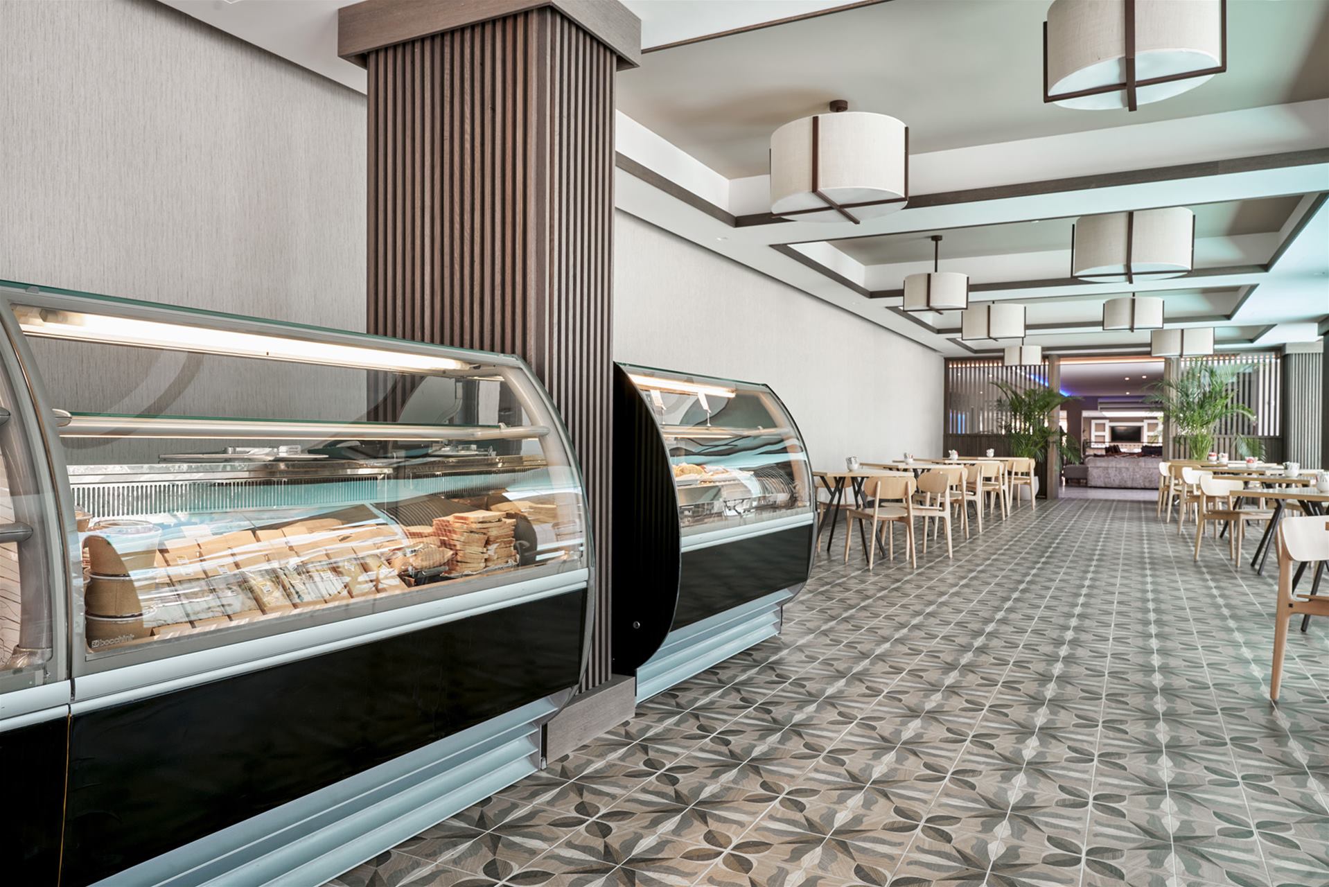 Atlantica Oasis Hotel-Kafe bar.jpg