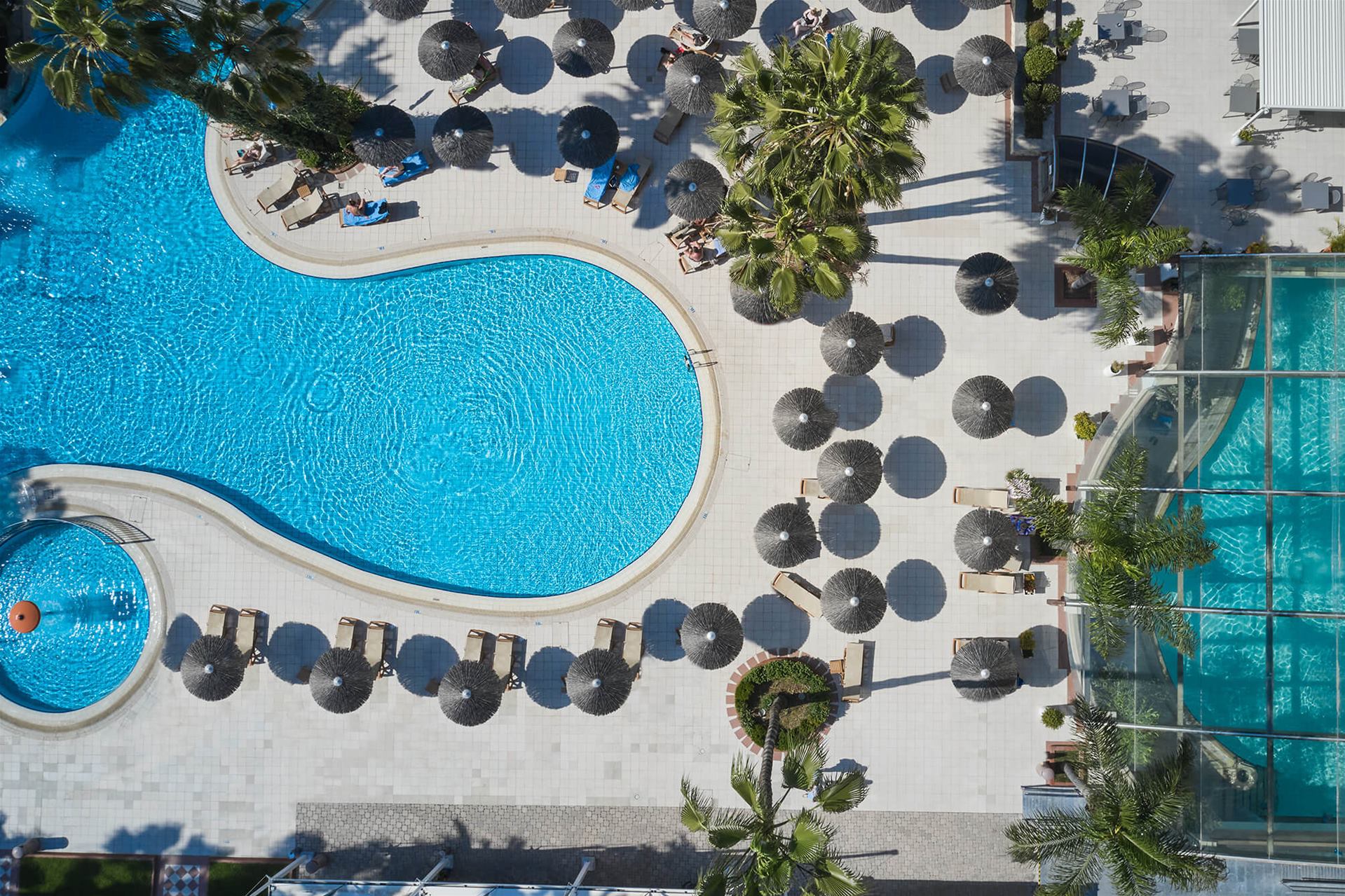 Atlantica Oasis Hotel-Kompleks bazen.jpg