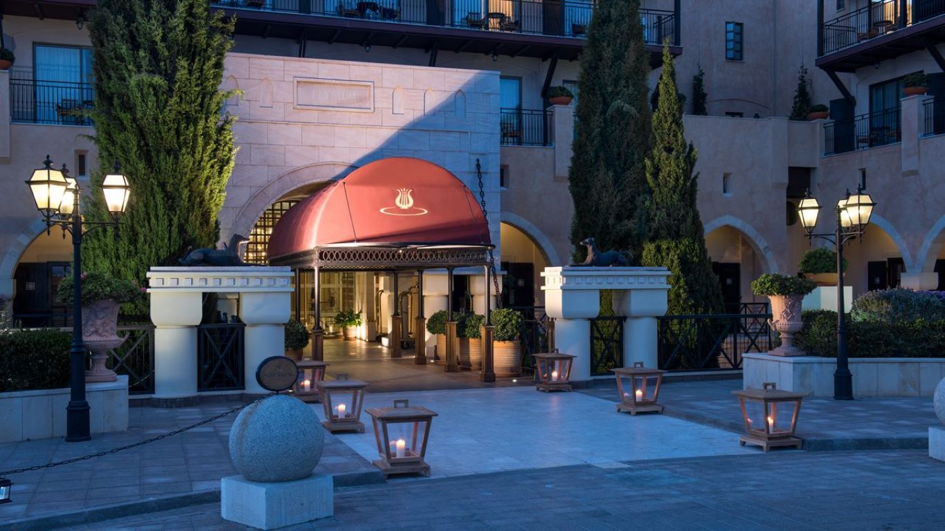 Elysium Hotel-Hotel spolja.jpg