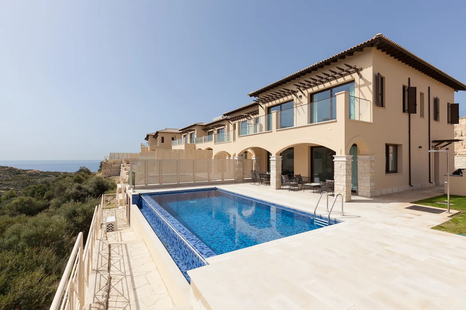 Aphrodite Hills Holiday Residences Elite Villas-Trosobna Elite junior vila.jpg