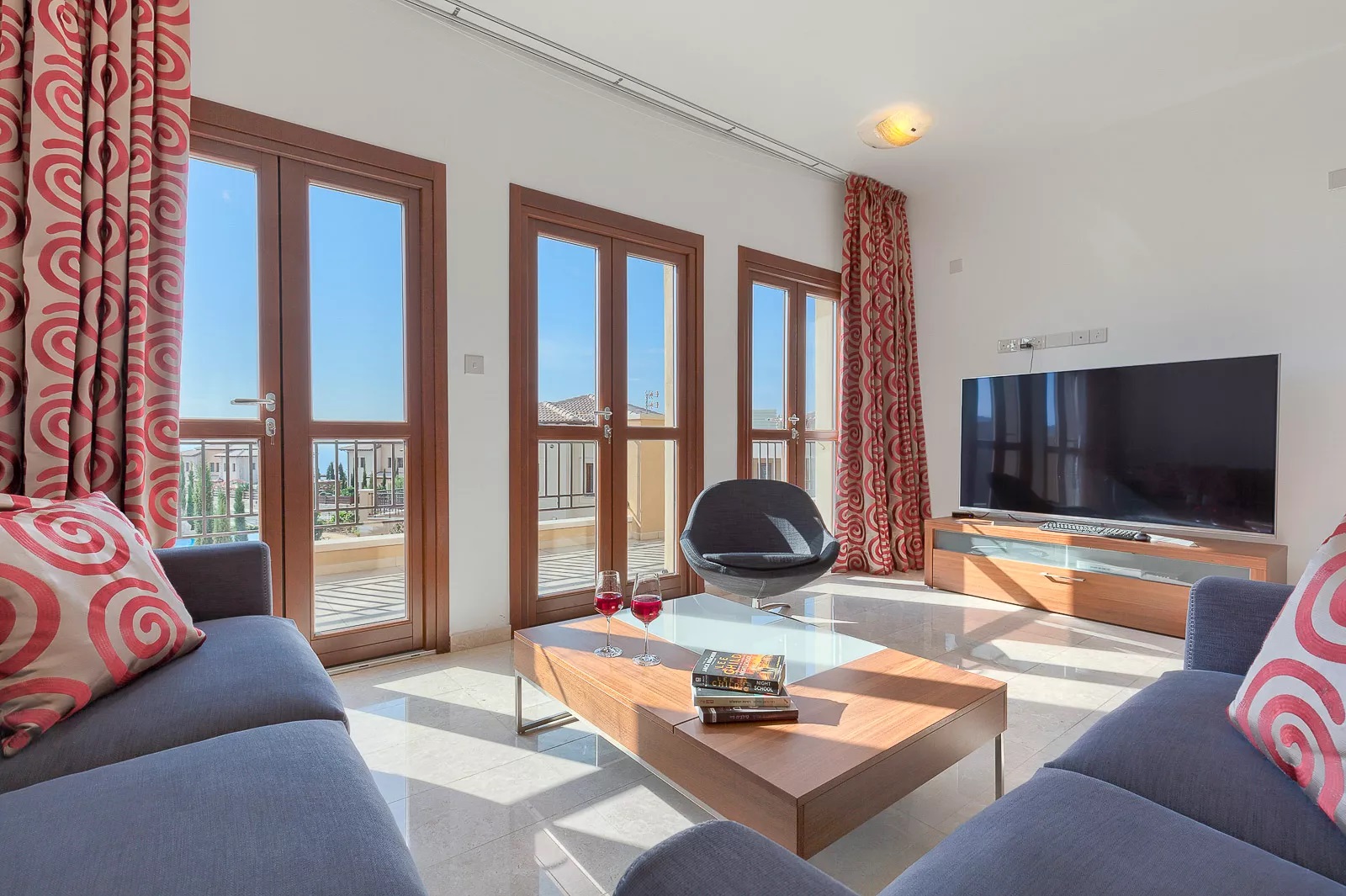 Premium Serviced Apartments-Dvosoban apartman dnevna soba.jpg