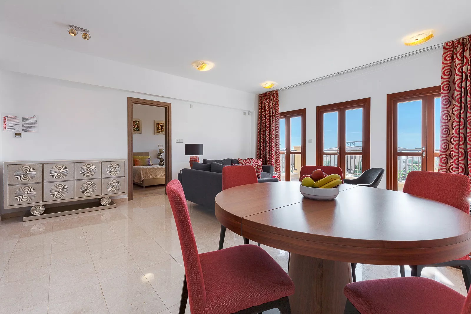 Premium Serviced Apartments-Dvosoban apartman trpezarija.jpg